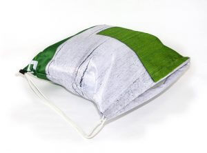 Recycling Tasche: Textil-Banner eignet sich sehr gut für einen Turnbeutel