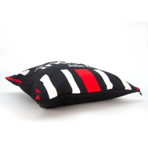 Couch Kissen aus Fussball Trikot furch Recycling Upcycling