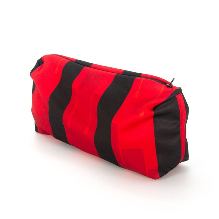 COMEBAGS_Kulturbeutel aus Trikots-00005 Kulturtasche aus Fussball Trikot furch Recycling Upcycling
