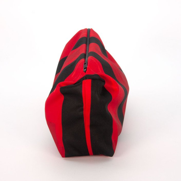 COMEBAGS_Kulturbeutel aus Trikots-00008 Kulturtasche aus Fussball Trikot furch Recycling Upcycling