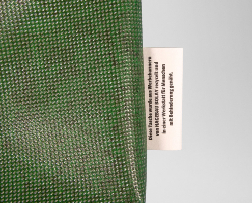 Beispiel einer Rückseite des Labels bei der Tache XL