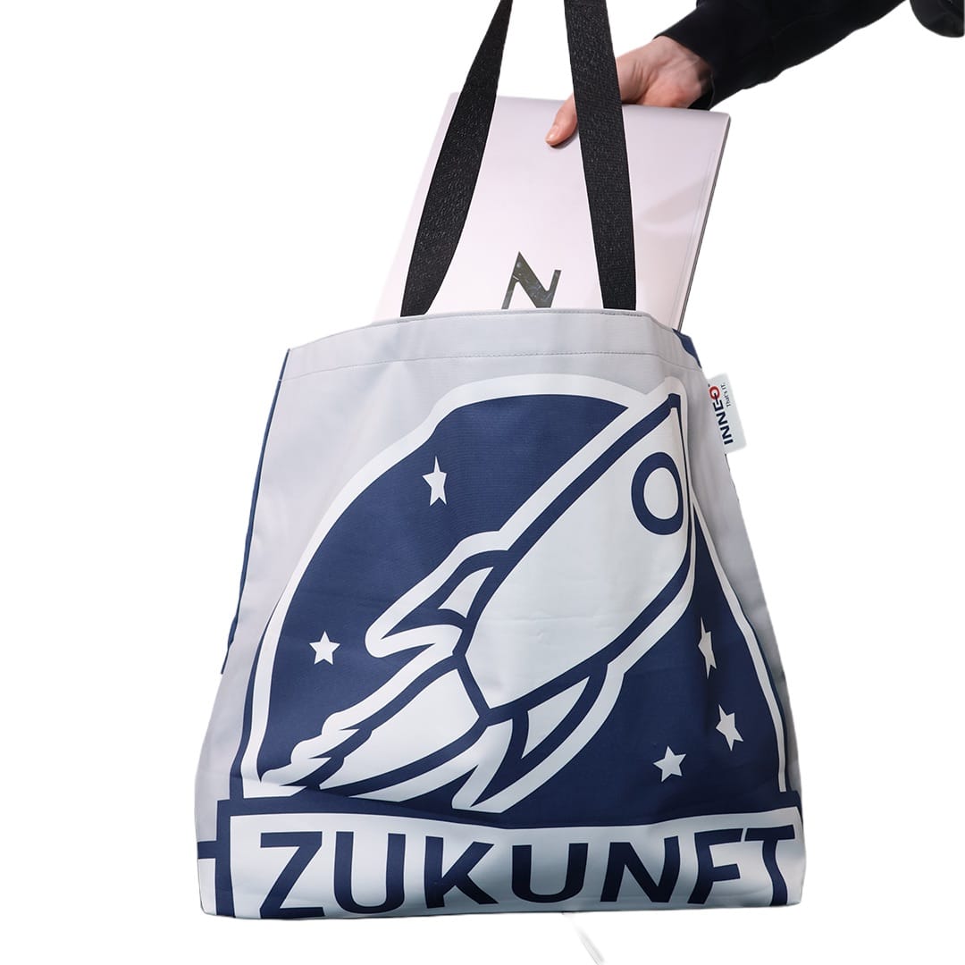 INNEO Solutions GmbH - Comebags - Recycling-Taschen aus Werbebannern-1